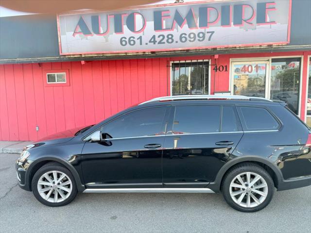 2017 Volkswagen Golf Alltrack TSI S for sale in Bakersfield, CA