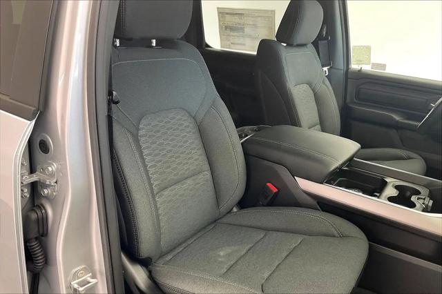 2026 Ram 1500 Express Crew Cab 4x4 5'7" Box