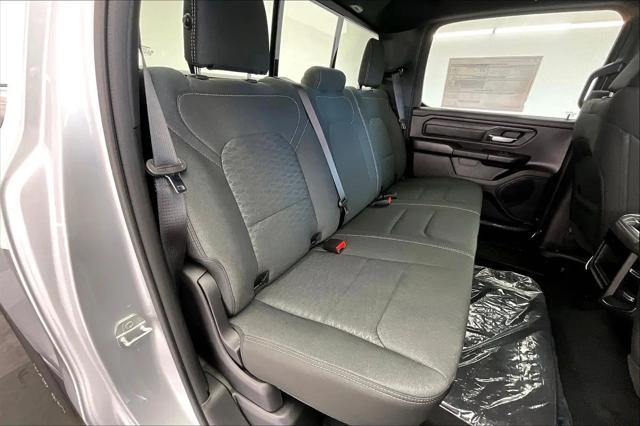 2026 Ram 1500 Express Crew Cab 4x4 5'7" Box