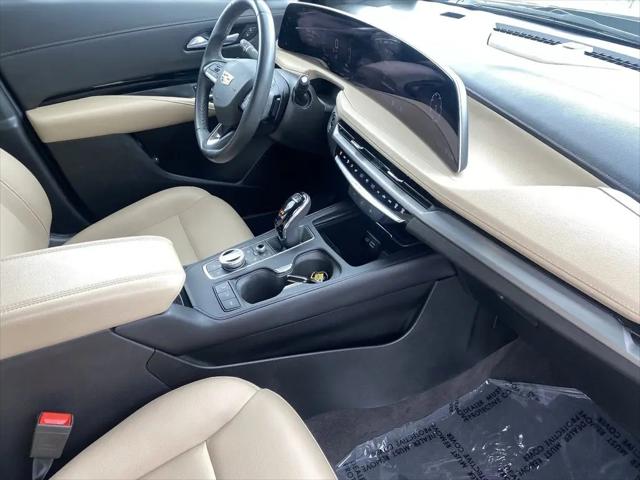 2024 Cadillac XT4 FWD Luxury