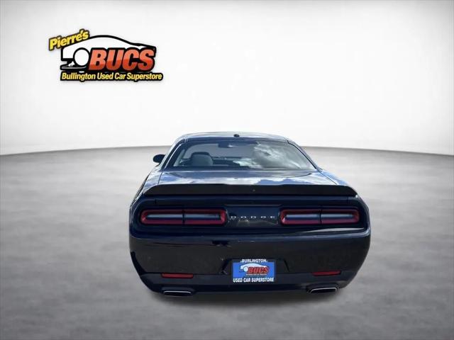 2021 Dodge Challenger SXT