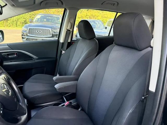 2013 Mazda Mazda5 Sport