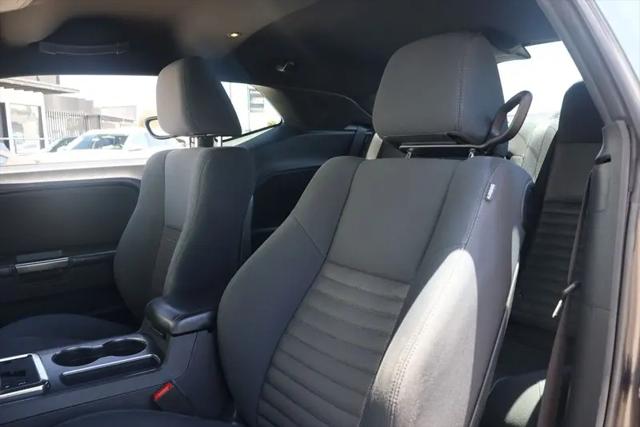 2013 Dodge Challenger SXT
