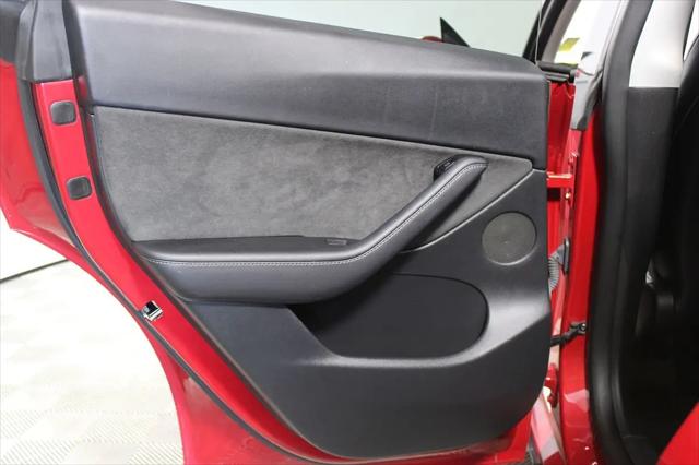 2022 Tesla Model Y Long Range Dual Motor All-Wheel Drive