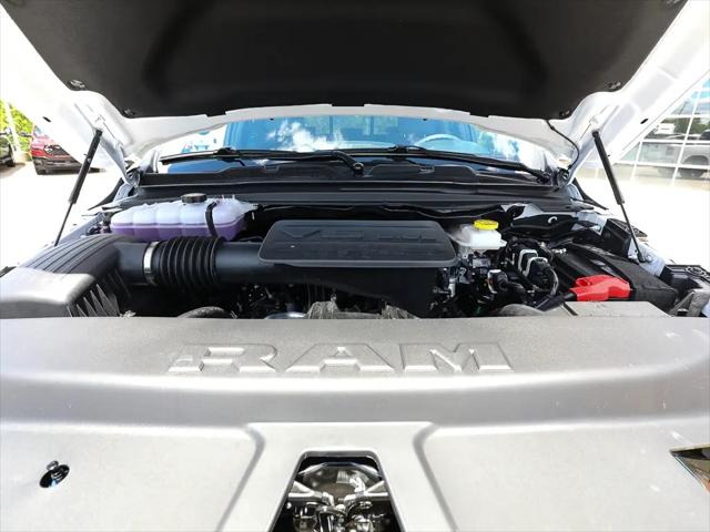 2026 Ram 1500 Express Crew Cab 4x4 57 Box