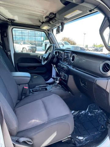 2023 Jeep Gladiator Overland
