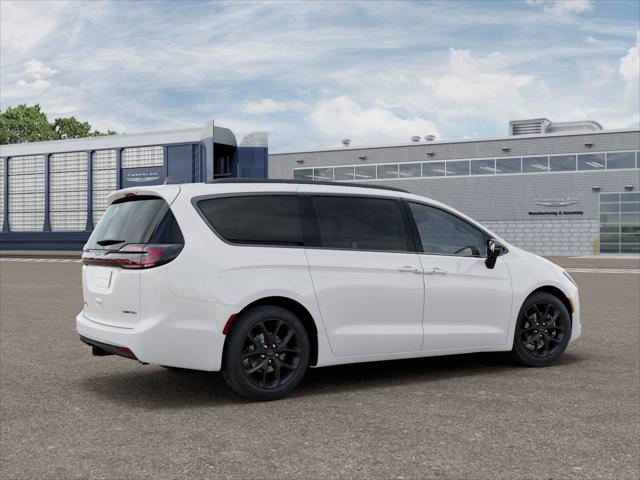New 2027 Chrysler Pacifica Limited For Sale in Tucson, AZ