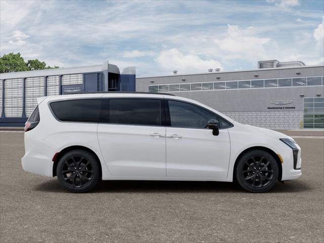 New 2027 Chrysler Pacifica Limited For Sale in Tucson, AZ