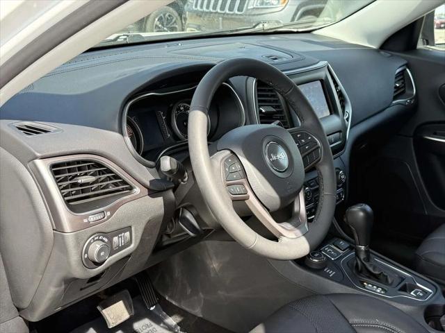 2021 Jeep Cherokee Latitude Lux 4x4 2021 Jeep Cherokee Latitude Lux 4x4
