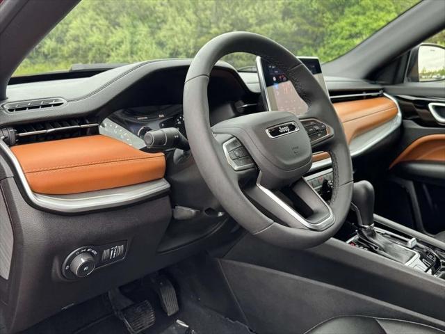 2025 Jeep Compass Limited 4x4 2025 Jeep Compass Limited 4x4