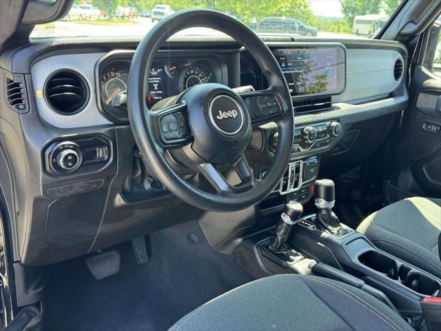 2025 Jeep Gladiator Nighthawk 2025 Jeep Gladiator Nighthawk