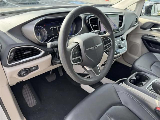2024 Chrysler Pacifica Touring L 2024 Chrysler Pacifica Touring L