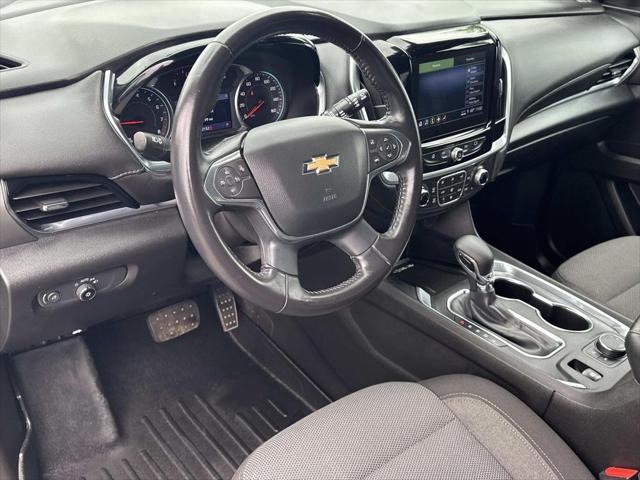 2022 Chevrolet Traverse AWD LT Cloth
