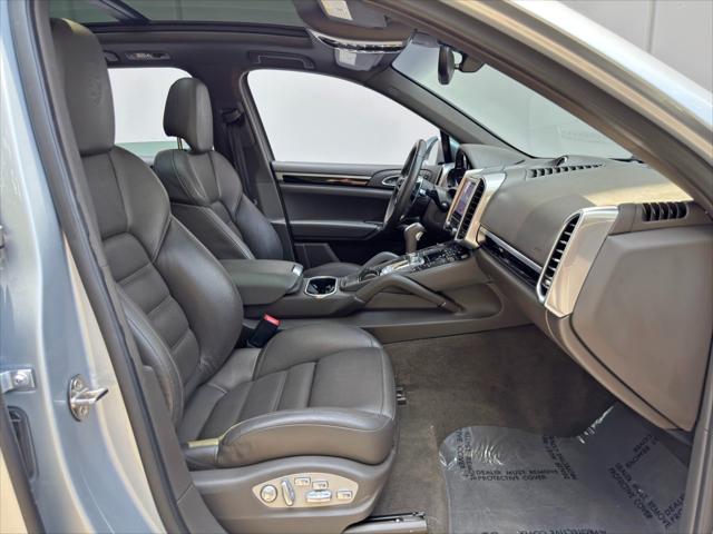 2017 Porsche Cayenne Platinum Edition