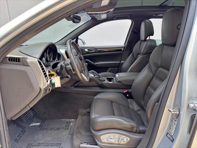 2017 Porsche Cayenne Platinum Edition