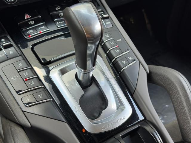 2017 Porsche Cayenne Platinum Edition