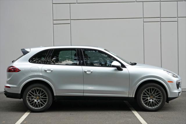 2017 Porsche Cayenne Platinum Edition