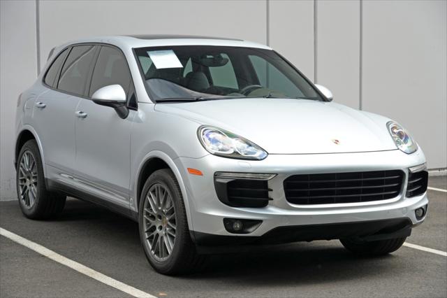 2017 Porsche Cayenne Platinum Edition