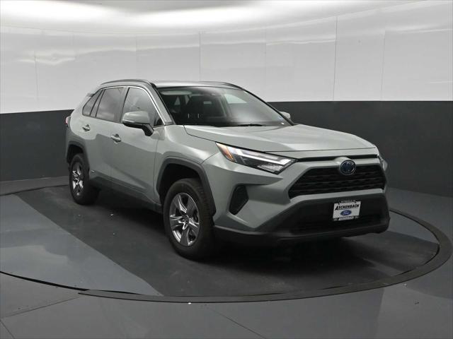 2022 Toyota RAV4 Hybrid XLE