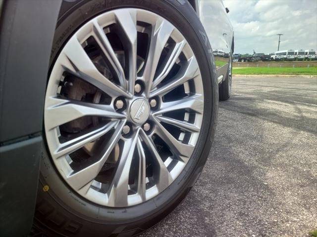2024 Cadillac XT4 AWD Premium Luxury