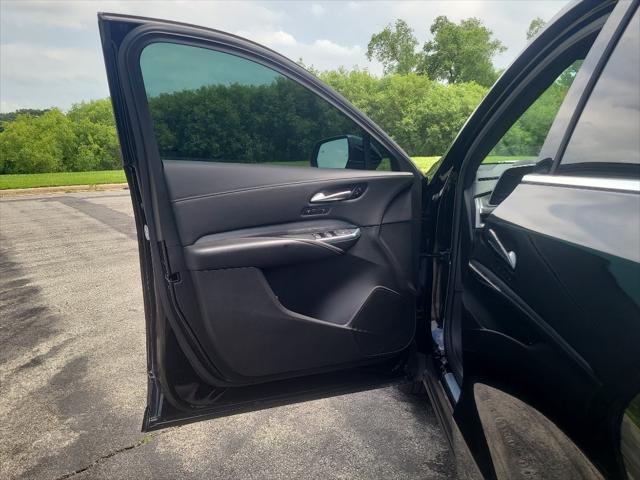 2024 Cadillac XT4 AWD Premium Luxury