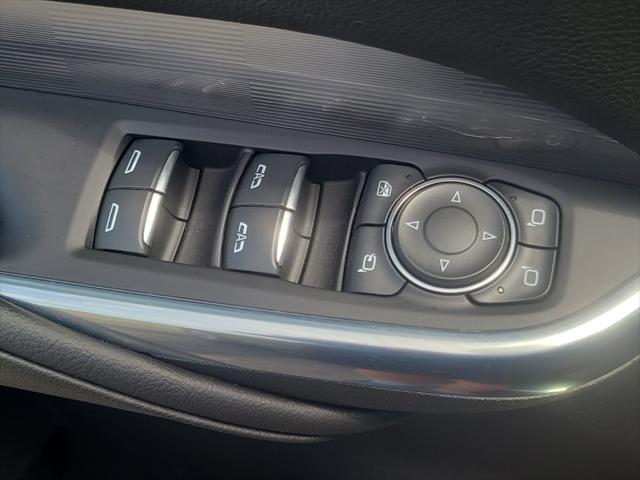 2024 Cadillac XT4 AWD Premium Luxury