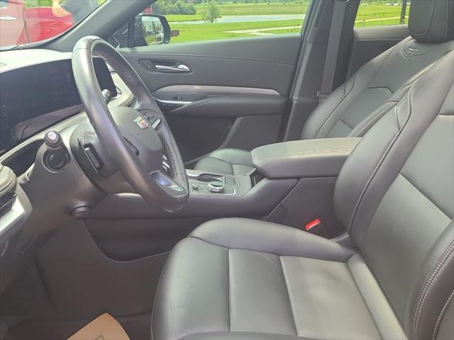 2024 Cadillac XT4 AWD Premium Luxury