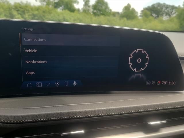 2024 Cadillac XT4 AWD Premium Luxury