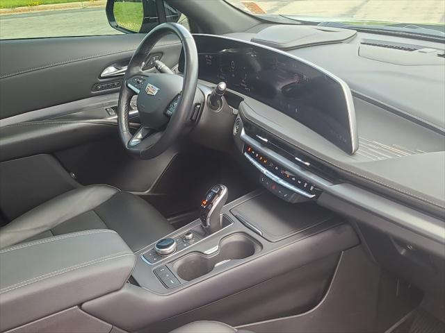 2024 Cadillac XT4 AWD Premium Luxury