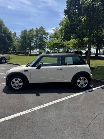 2006 MINI Cooper Base