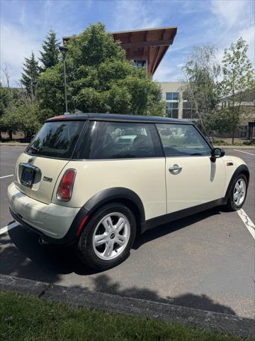 2006 MINI Cooper Base