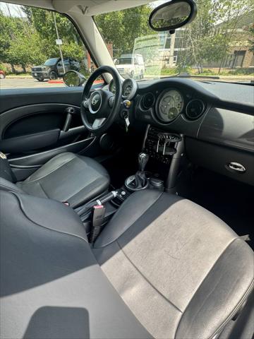2006 MINI Cooper Base