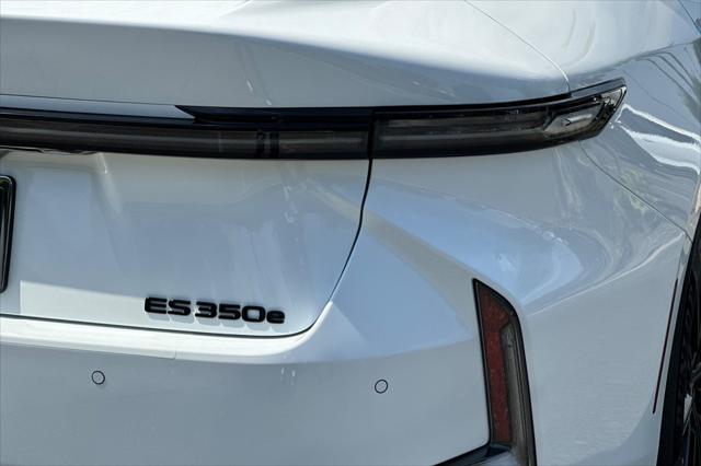 2026 Lexus ES 350 Premium