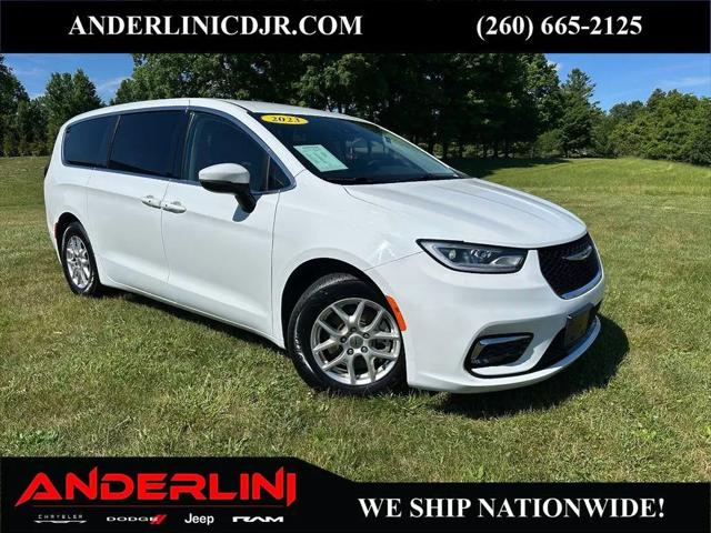2023 Chrysler Pacifica Touring L for sale in Angola, IN