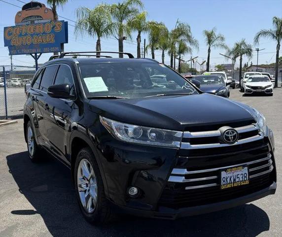 2019 Toyota Highlander Limited Platinum for sale in BAKERSFIELD, CA