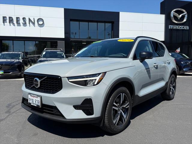 2024 Volvo XC40 B5 Core for sale in Fresno, CA