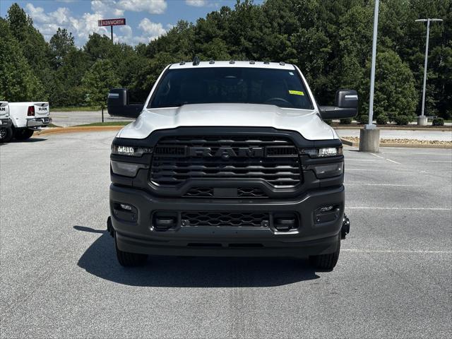 2026 RAM Ram 3500 RAM 3500 TRADESMAN CREW CAB 4X4 8 BOX