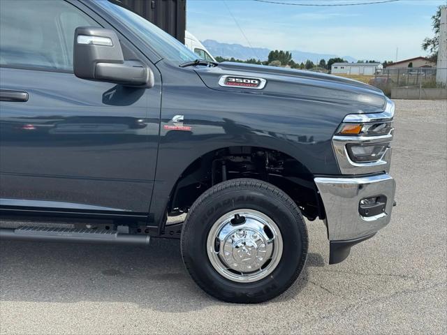 2026 RAM Ram 3500 RAM 3500 TRADESMAN CREW CAB 4X4 8 BOX