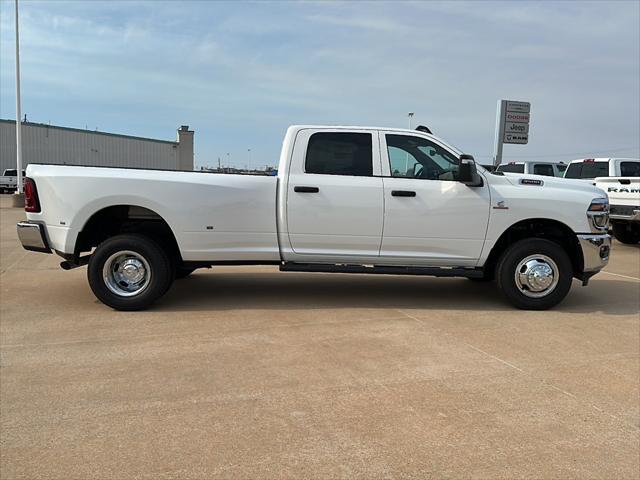 2026 RAM Ram 3500 RAM 3500 TRADESMAN CREW CAB 4X4 8 BOX
