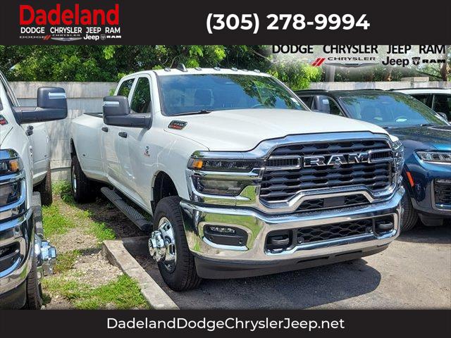2026 RAM Ram 3500 RAM 3500 TRADESMAN CREW CAB 4X4 8 BOX