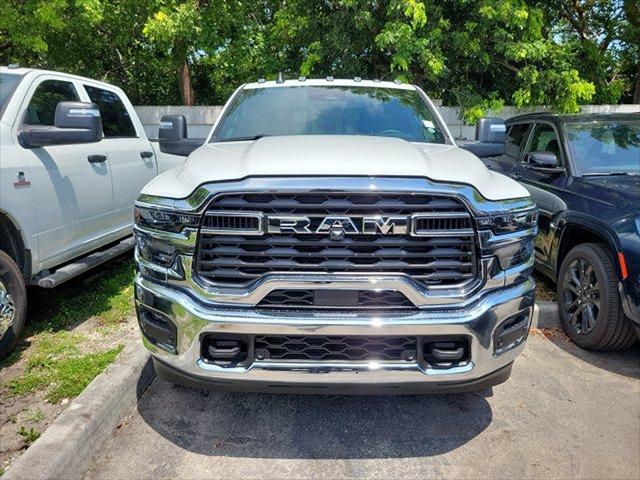 2026 RAM Ram 3500 RAM 3500 TRADESMAN CREW CAB 4X4 8 BOX