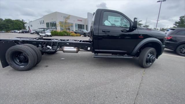 2026 RAM 5500 Chassis RAM 5500 TRADESMAN CHASSIS REGULAR CAB 4X4 84 CA