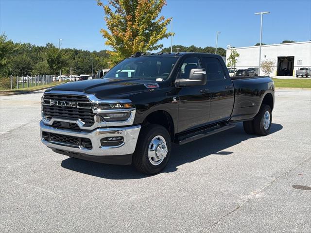 2026 RAM Ram 3500 RAM 3500 TRADESMAN CREW CAB 4X4 8 BOX