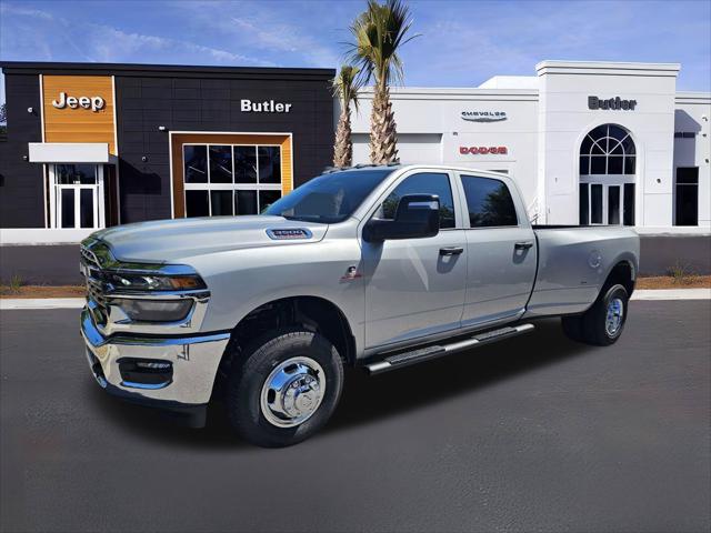 2026 RAM Ram 3500 RAM 3500 TRADESMAN CREW CAB 4X4 8 BOX