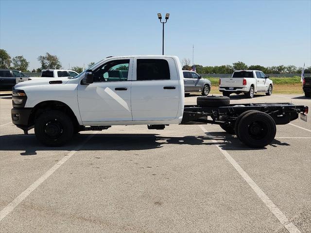 2026 RAM 3500 Chassis RAM 3500 TRADESMAN CREW CAB CHASSIS 4X4 60 CA