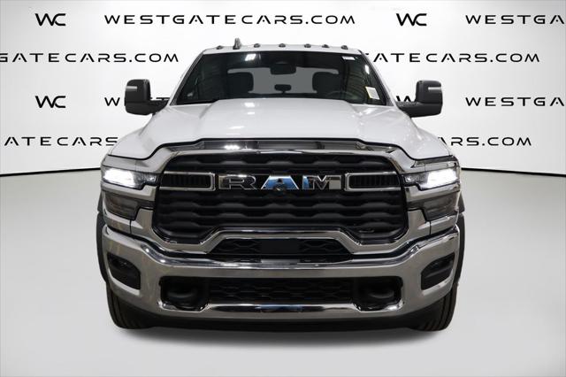 2026 RAM 5500 Chassis RAM 5500 TRADESMAN CHASSIS CREW CAB 4X4 84 CA