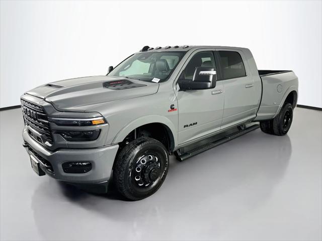 2026 RAM 3500 RAM 3500 LIMITED MEGA CAB 4X4 64 BOX