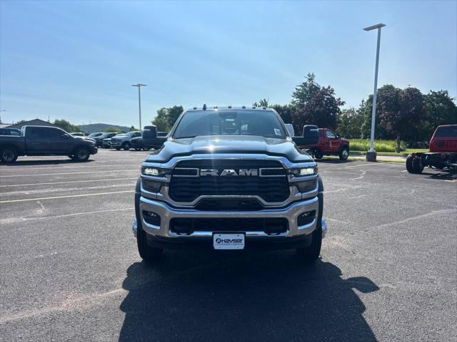 2026 RAM 5500 Chassis RAM 5500 TRADESMAN CHASSIS CREW CAB 4X4 84 CA 2026 RAM 5500 Chassis RAM 5500 TRADESMAN CHASSIS CREW CAB 4X4 84 CA
