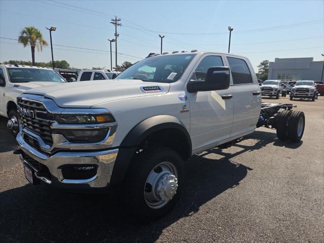 2026 RAM 5500 Chassis RAM 5500 TRADESMAN CHASSIS CREW CAB 4X4 84 CA