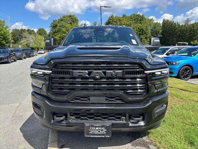 2026 RAM 3500 RAM 3500 LIMITED MEGA CAB 4X4 64 BOX